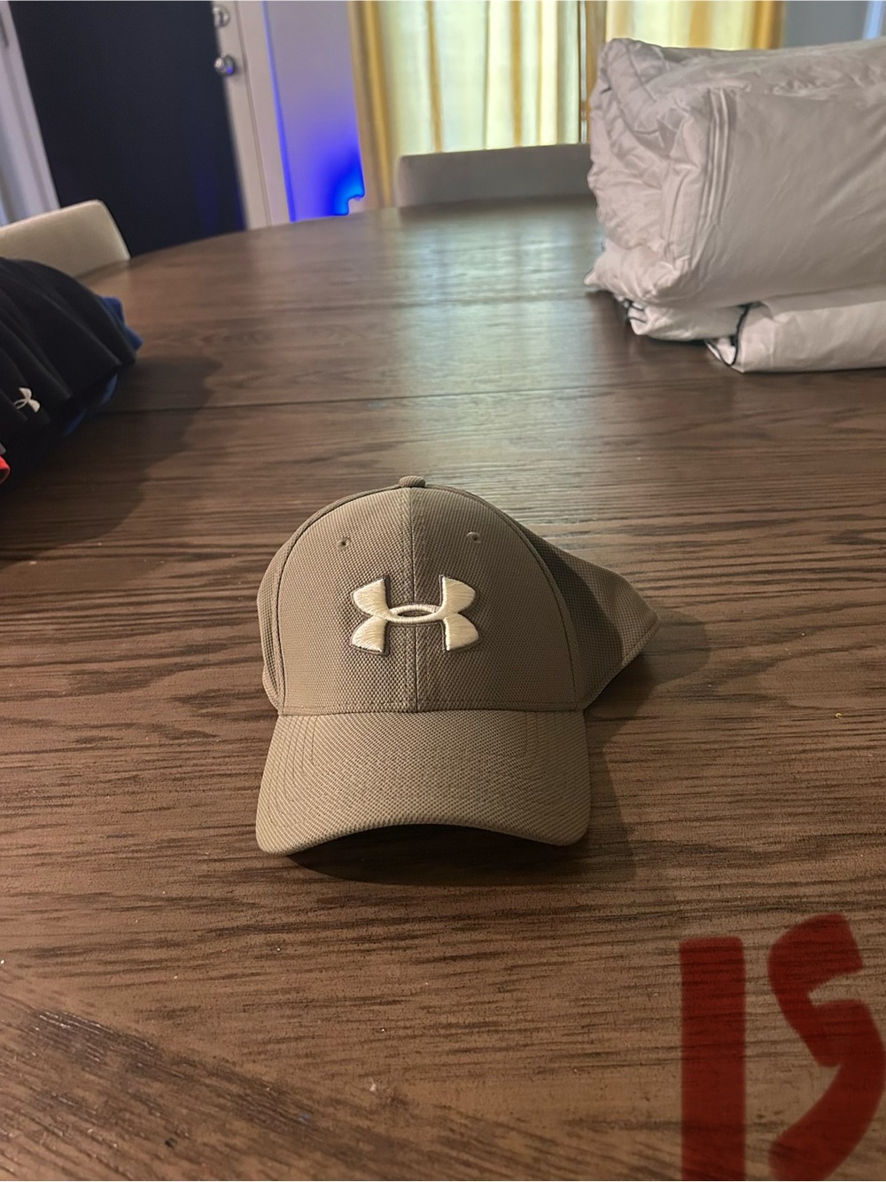Under Armour Men's Tan Logo Baseball Cap